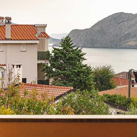 Apartments Dujmovic With Terrace Baška Eksteriør bilde